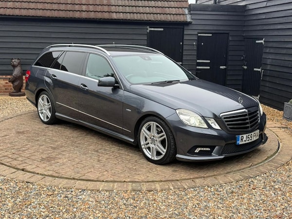 Used Mercedes-Benz E Class 2010 for sale - 76273976: Photo 19