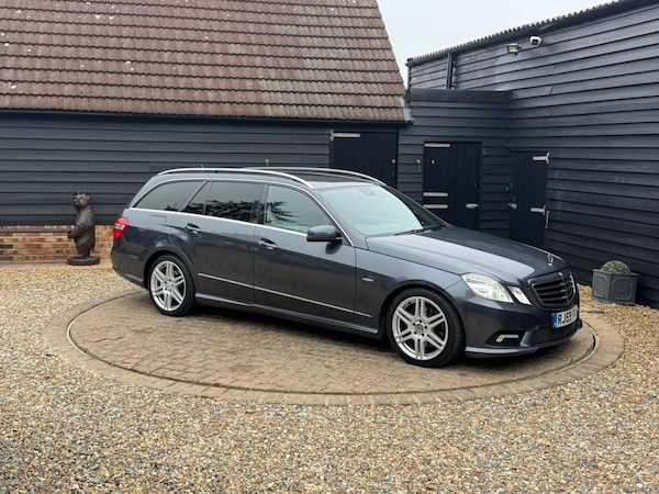 Used Mercedes-Benz E Class 2010 for sale - 76273976: Photo 22
