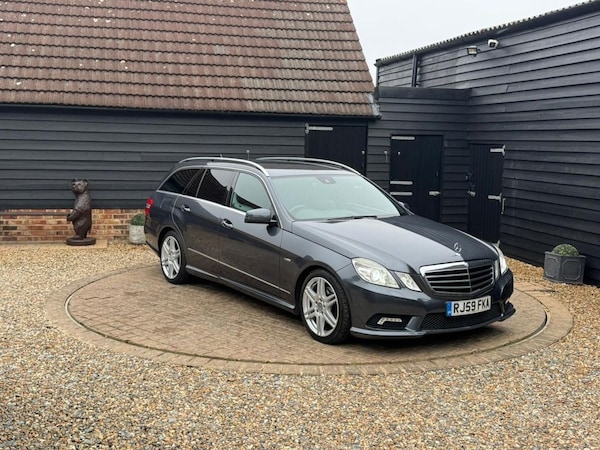 Used Mercedes-Benz E Class 2010 for sale - 76273976: Photo 23