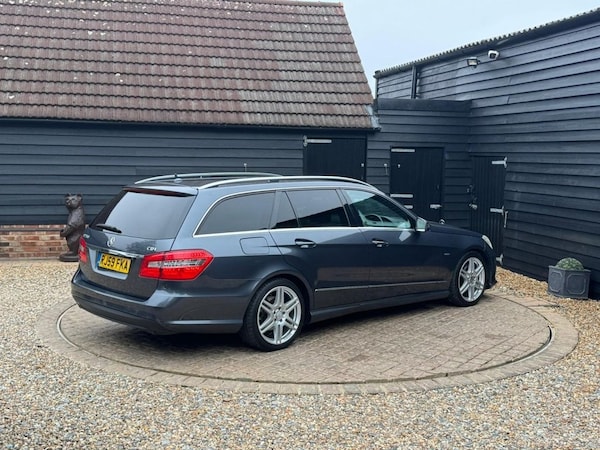 Used Mercedes-Benz E Class 2010 for sale - 76273976: Photo 7