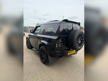 Used Land Rover Defender 2021 for sale - 78288387: Photo