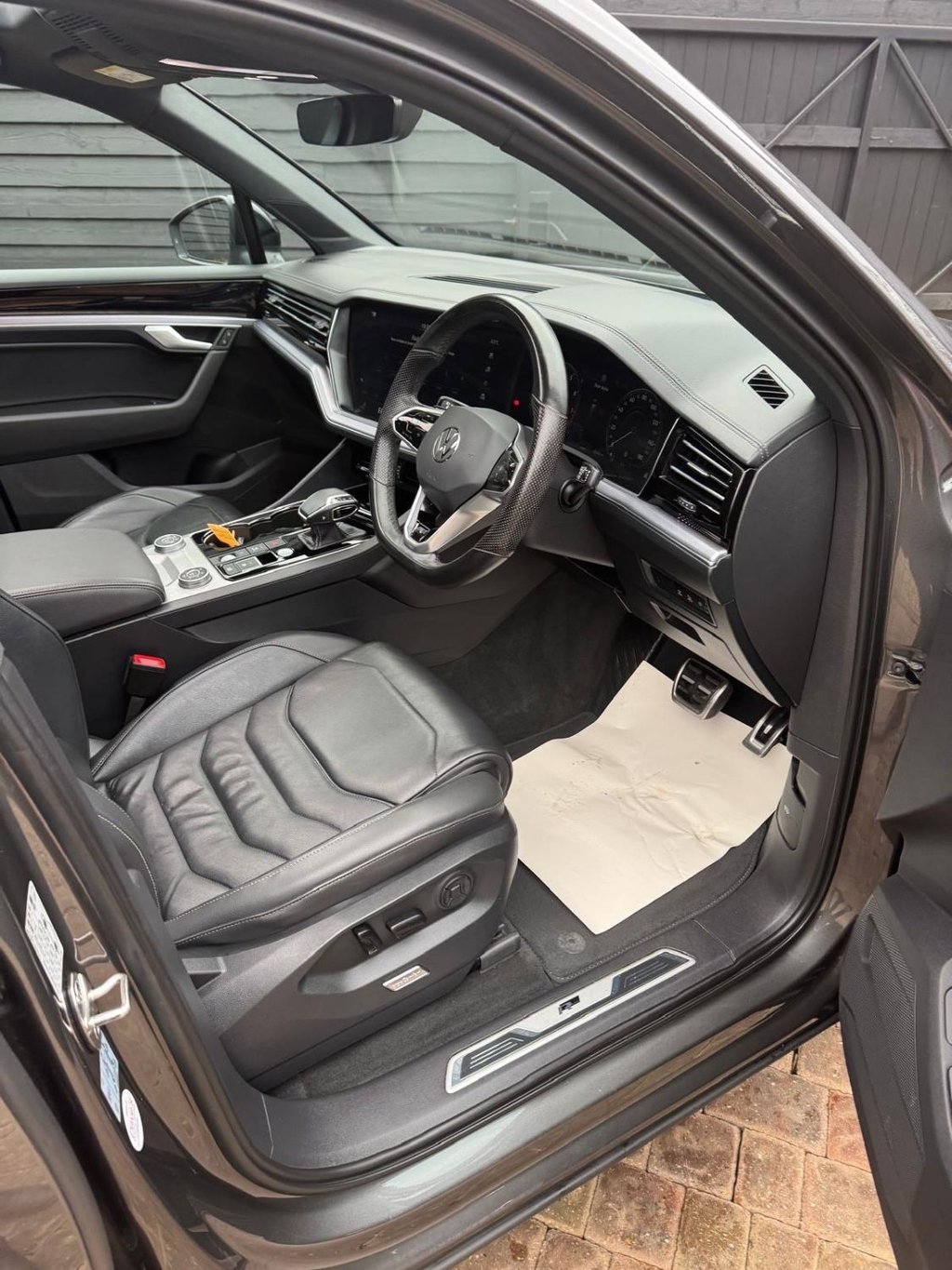 Used Volkswagen Touareg 2020 for sale - 76591121: Photo 9