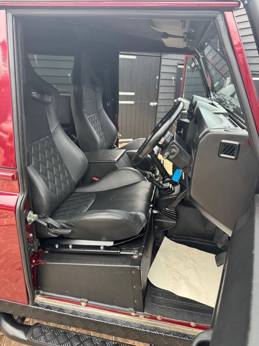 Used Land Rover Defender 2015 for sale - 77798250: Photo 10