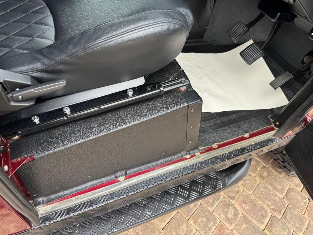 Used Land Rover Defender 2015 for sale - 77798250: Photo 20