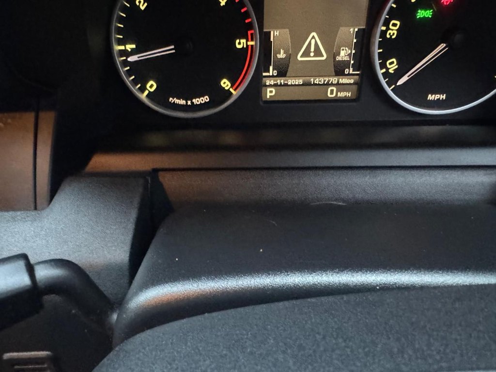 Used Land Rover Discovery 2010 for sale - 76848242: Photo 12