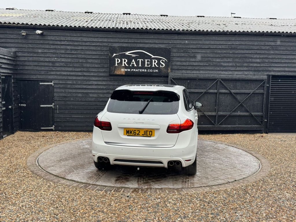 Used Porsche Cayenne 2012 for sale - 77167231: Photo 3