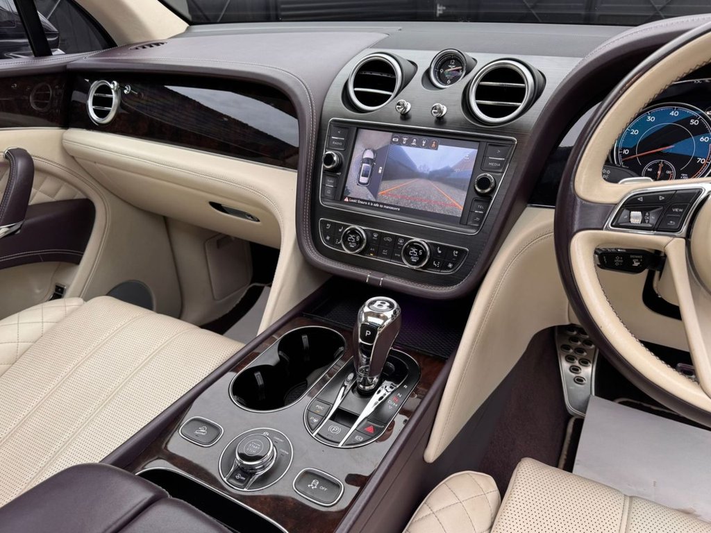 Used Bentley Bentayga 2018 for sale - 77463623: Photo 12