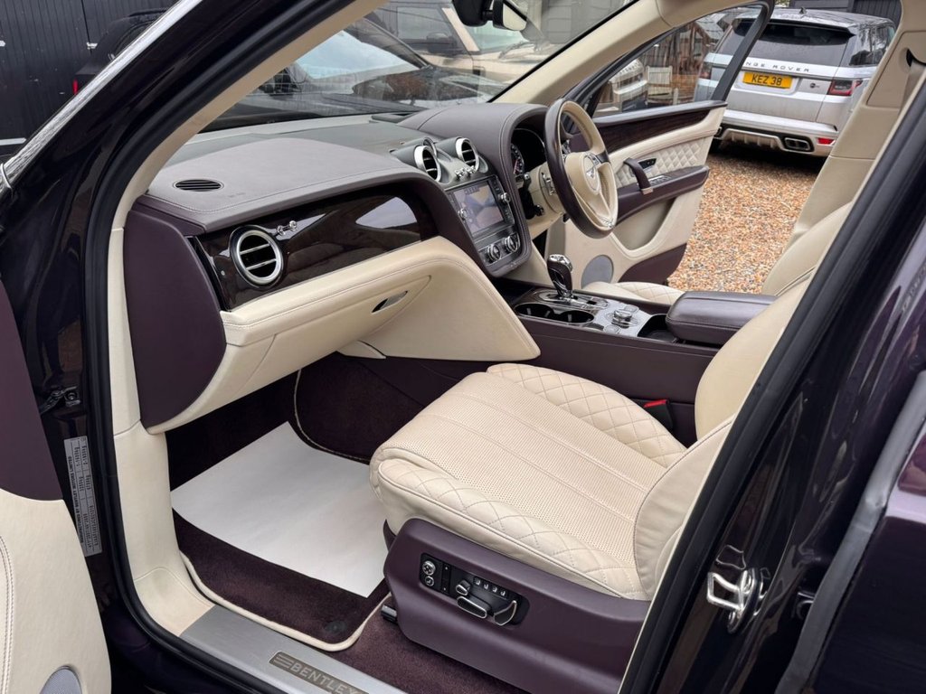 Used Bentley Bentayga 2018 for sale - 77463623: Photo 13