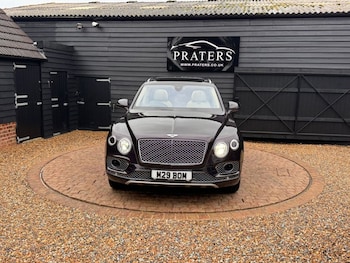Used Bentley Bentayga 2018 for sale - 77463623: Photo