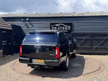 Used Mercedes-Benz X Class 2018 for sale - 78682503: Photo