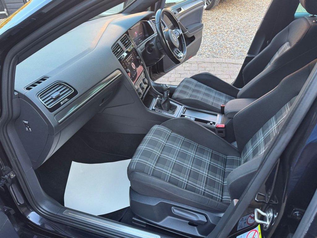 Used Volkswagen Golf 2018 for sale - 76080946: Photo 12