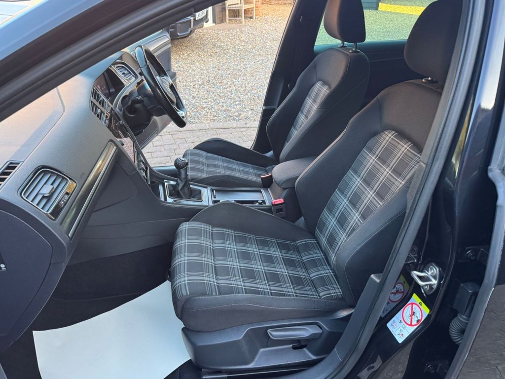 Used Volkswagen Golf 2018 for sale - 76080946: Photo 15