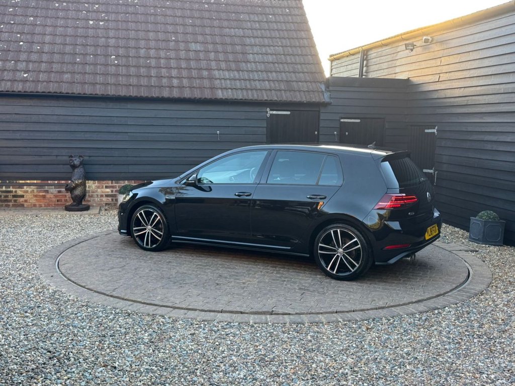 Used Volkswagen Golf 2018 for sale - 76080946: Photo 16