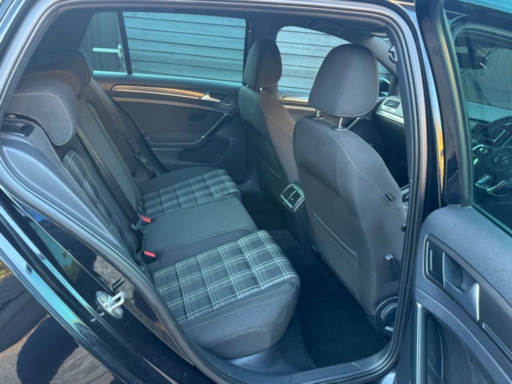 Used Volkswagen Golf 2018 for sale - 76080946: Photo 17