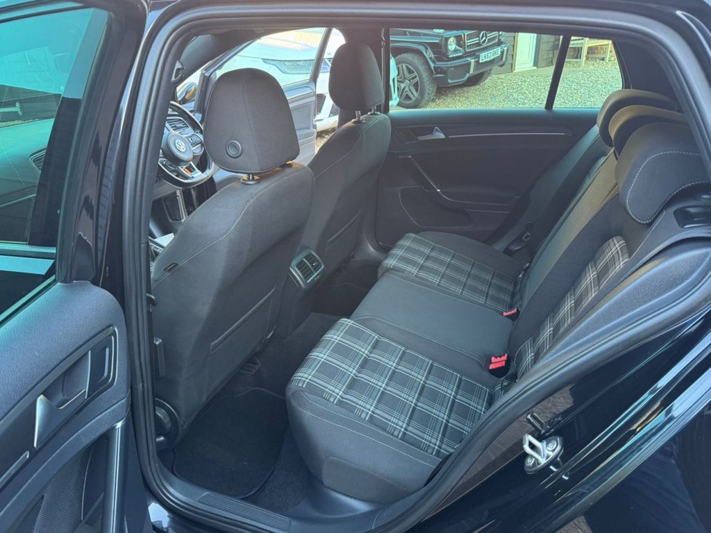 Used Volkswagen Golf 2018 for sale - 76080946: Photo 18