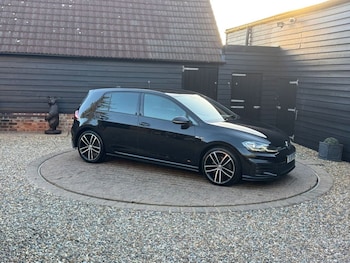 Used Volkswagen Golf 2018 for sale - 76080946: Photo