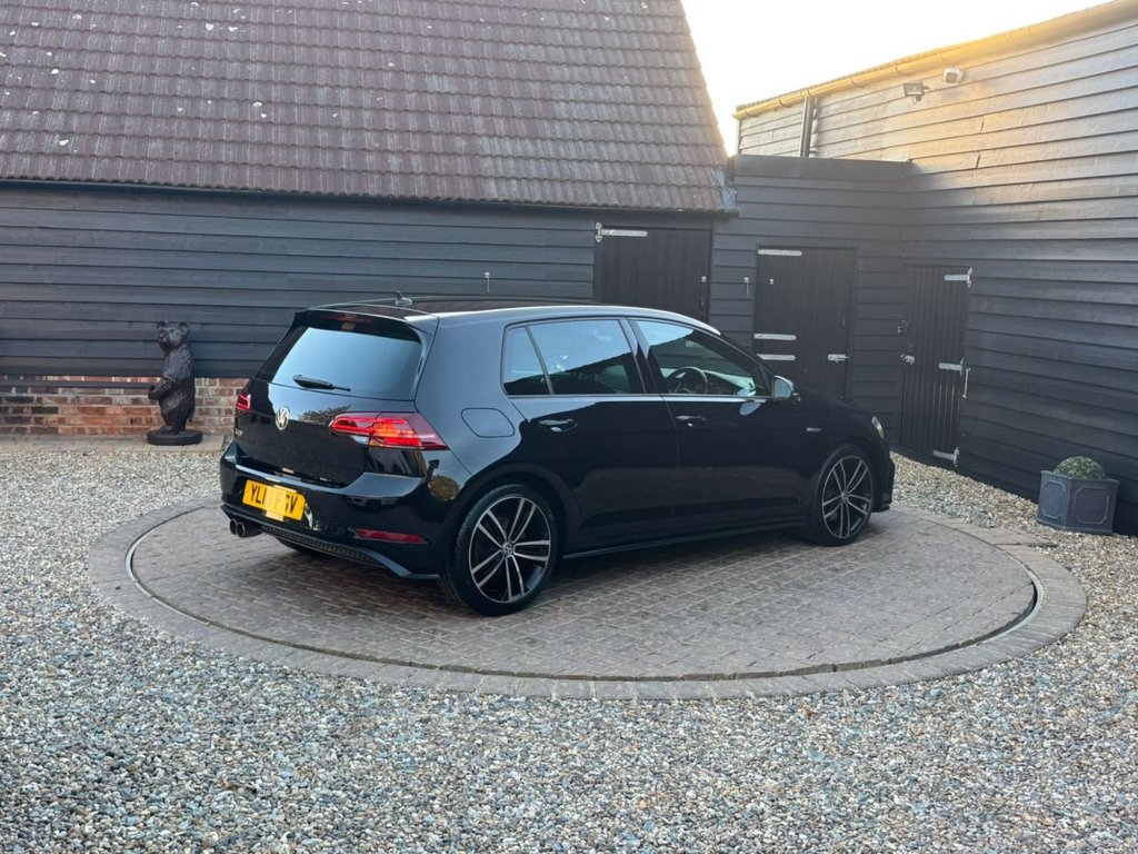 Used Volkswagen Golf 2018 for sale - 76080946: Photo 24