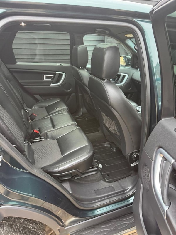 Used Land Rover Discovery Sport 2016 for sale - 76309351: Photo 15