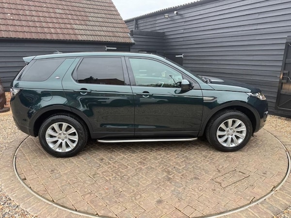 Used Land Rover Discovery Sport 2016 for sale - 76309351: Photo 5