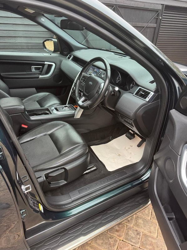 Used Land Rover Discovery Sport 2016 for sale - 76309351: Photo 9