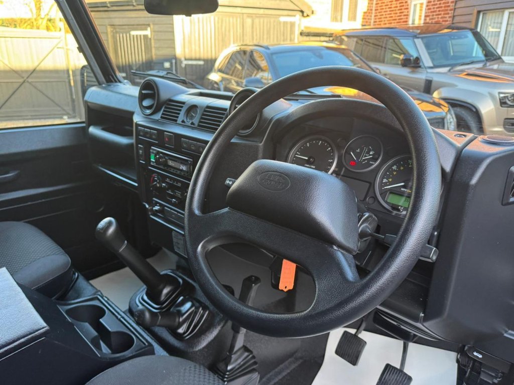 Used Land Rover Defender 2016 for sale - 76487020: Photo 11