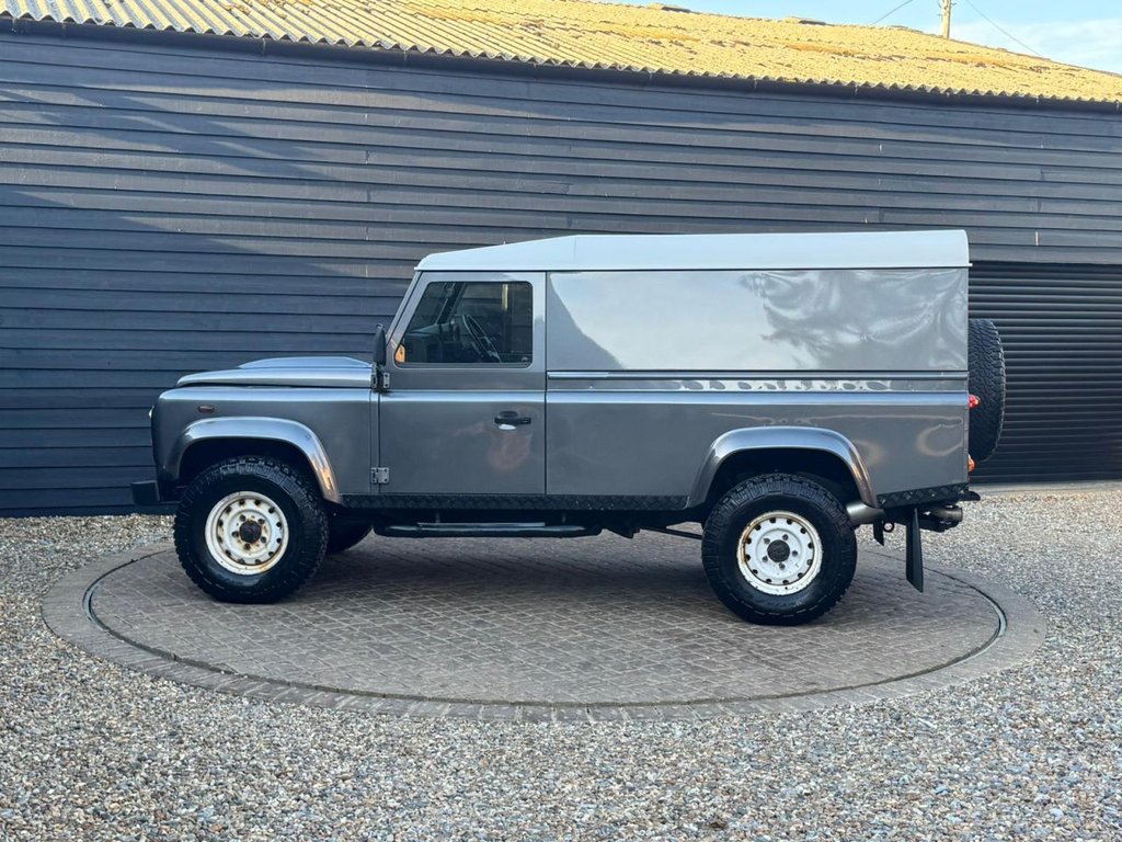 Used Land Rover Defender 2016 for sale - 76487020: Photo 6