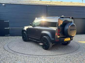 Used Land Rover Defender 2021 for sale - 74443524: Photo