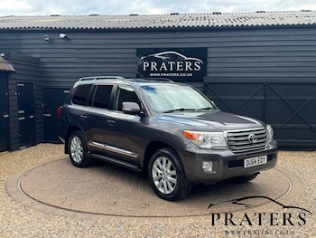 Used Toyota Land Cruiser 2014 for sale - 79394631: Photo