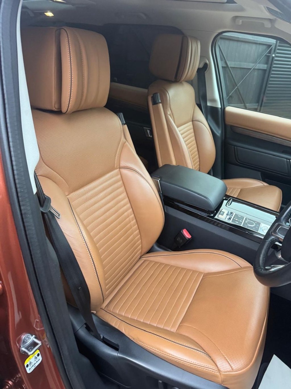 Used Land Rover Discovery 2019 for sale - 76962089: Photo 11