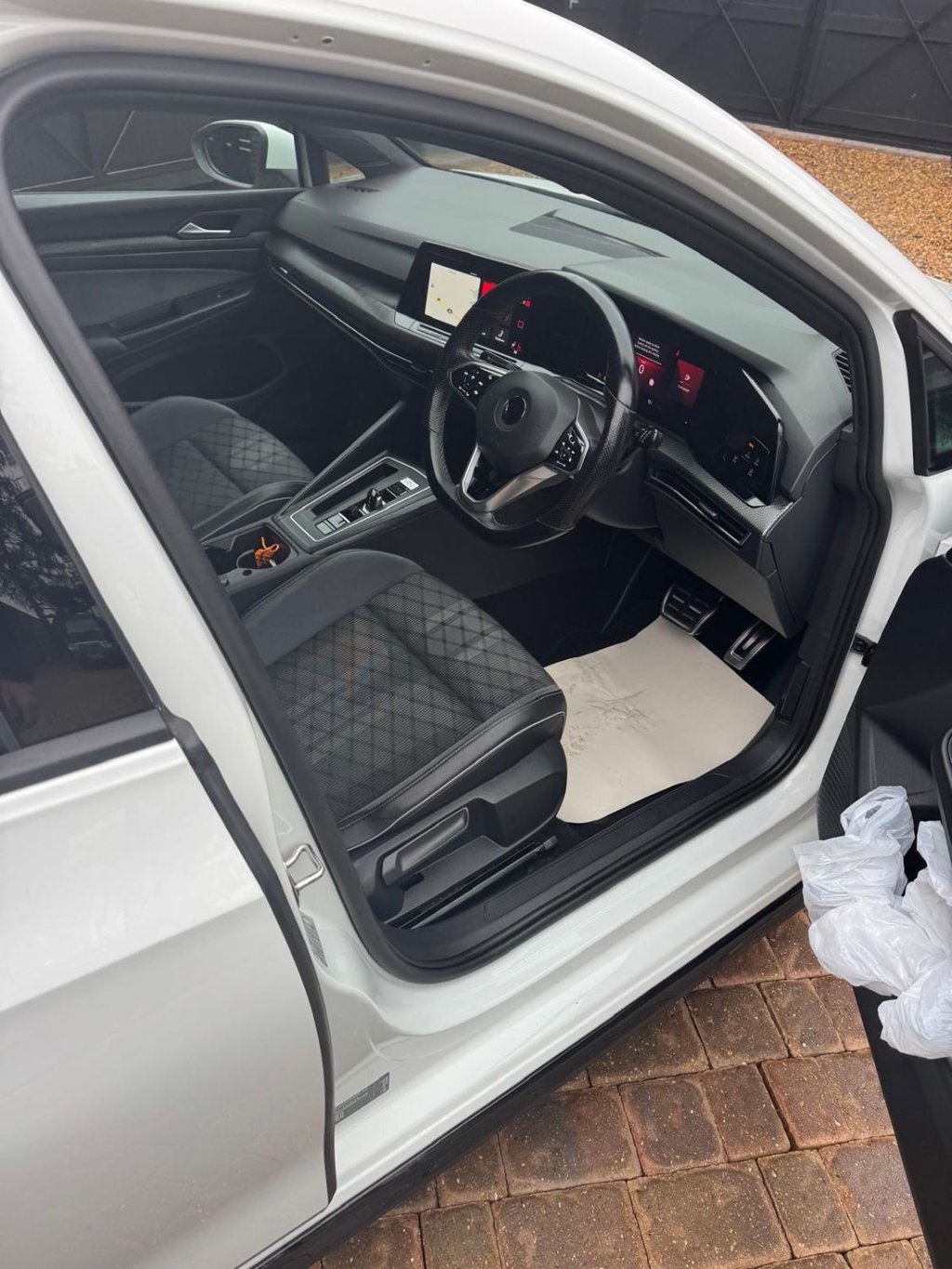 Used Volkswagen Golf 2020 for sale - 77647944: Photo 9