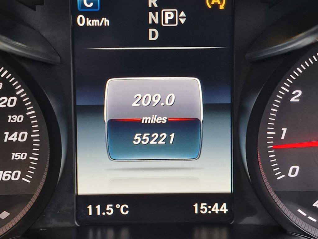 Used Mercedes-Benz C Class 2015 for sale - 77059581: Photo 12