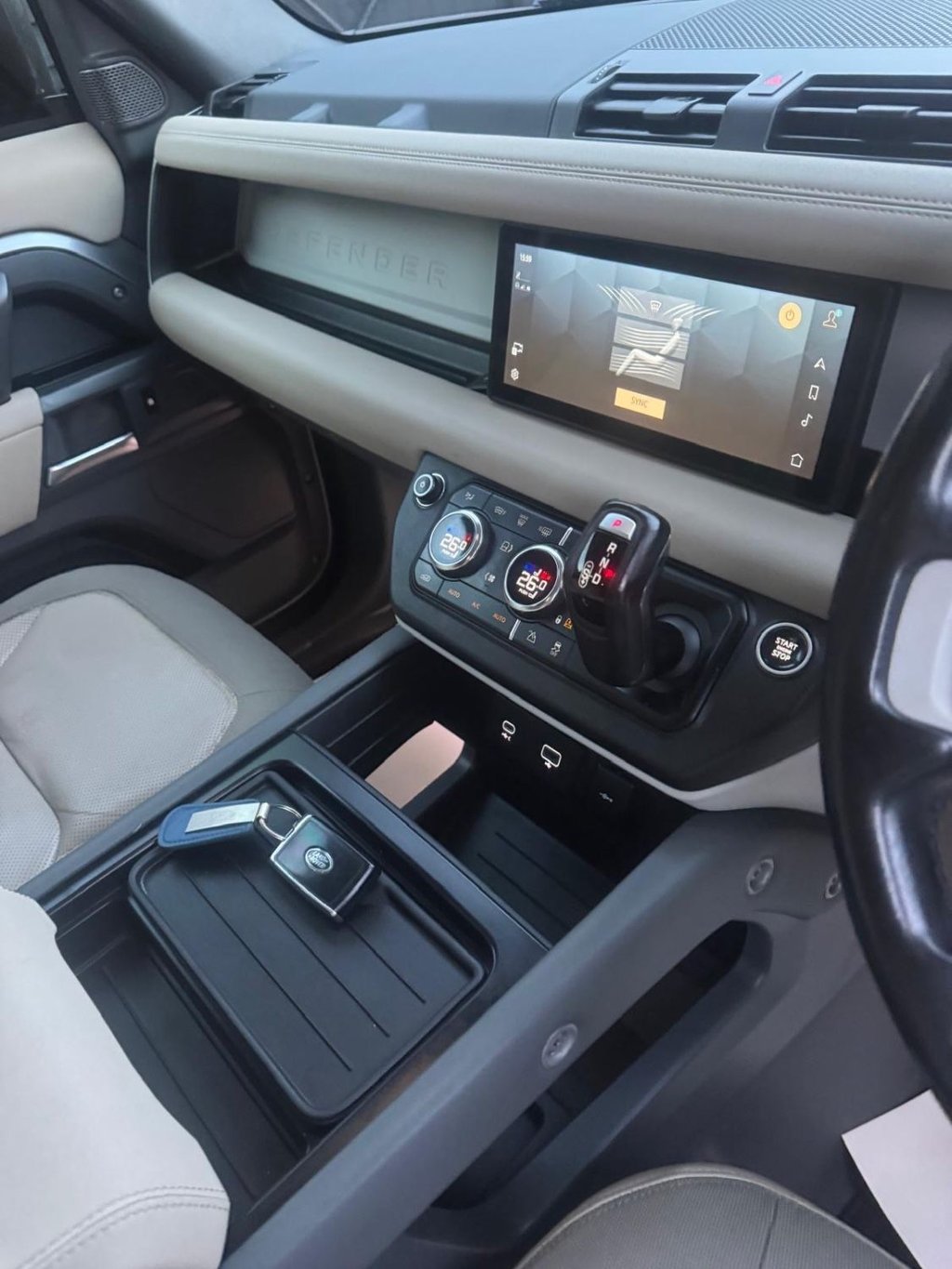 Used Land Rover Defender 2020 for sale - 77239392: Photo 16