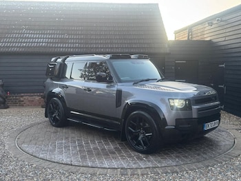 Used Land Rover Defender 2020 for sale - 77239392: Photo