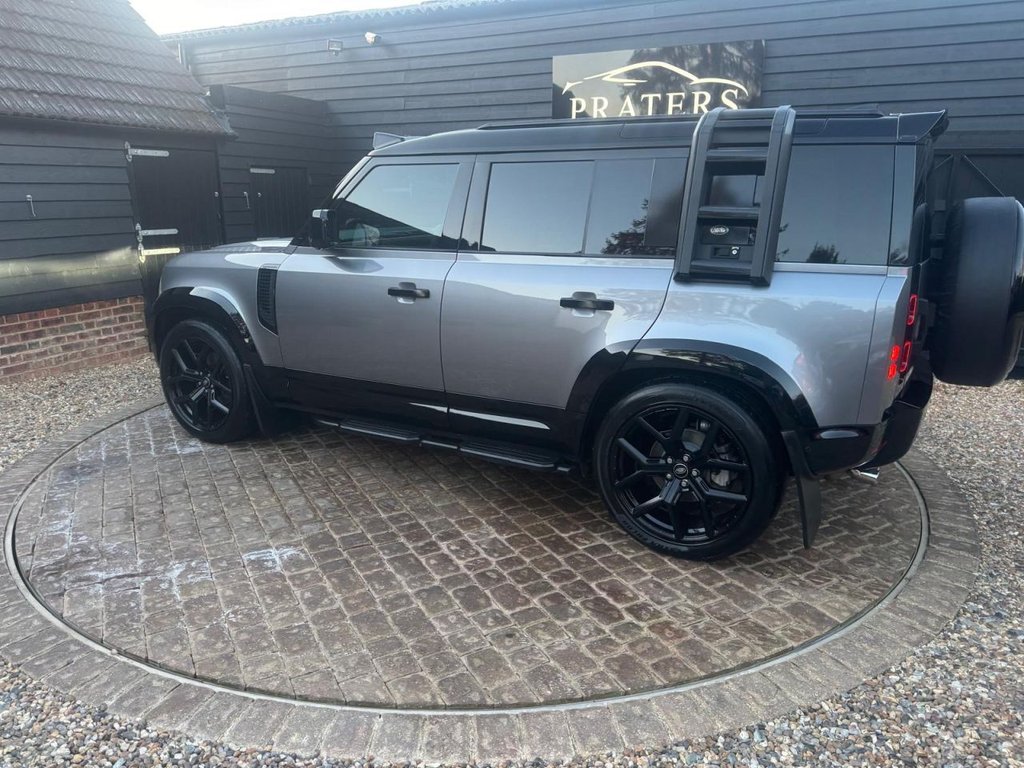 Used Land Rover Defender 2020 for sale - 77239392: Photo 4