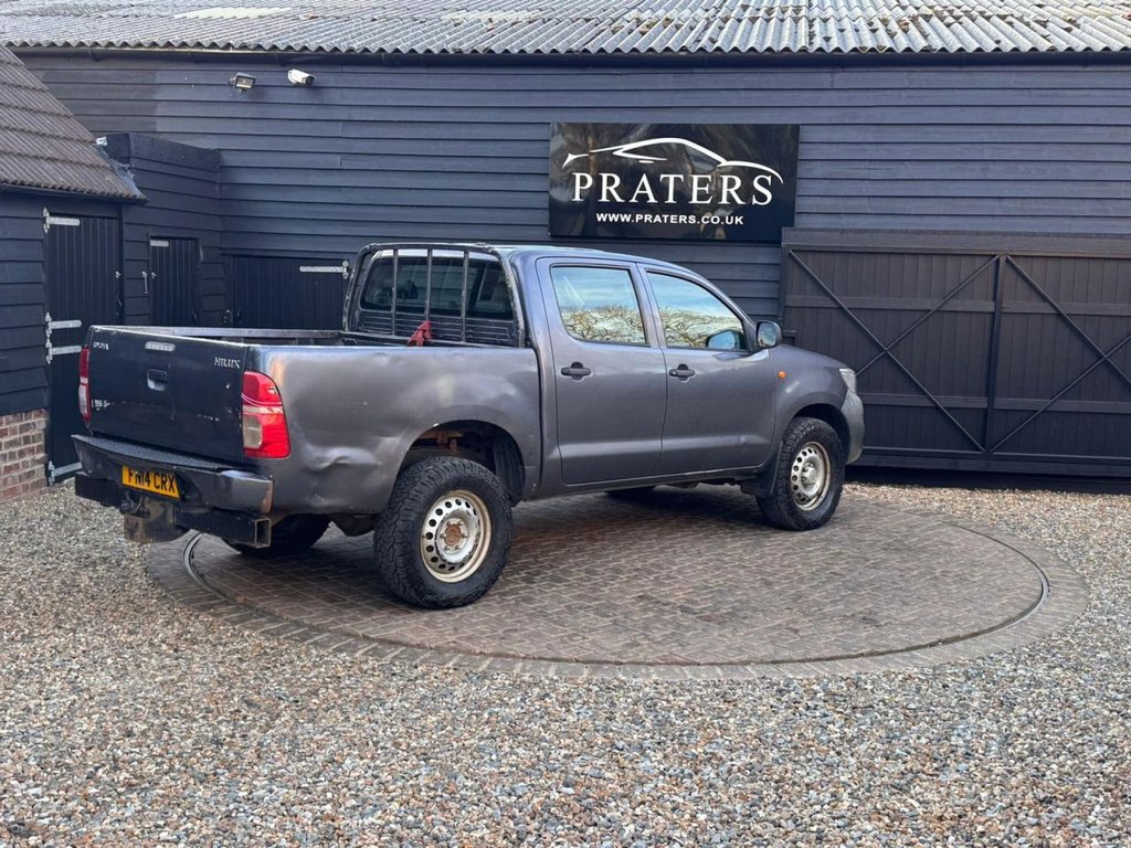 Used Toyota Hilux 2014 for sale - 78061837: Photo 4