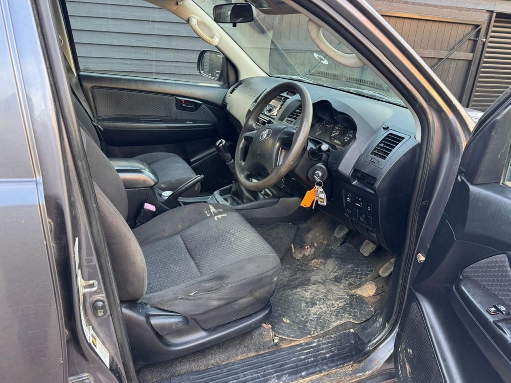 Used Toyota Hilux 2014 for sale - 78061837: Photo 9