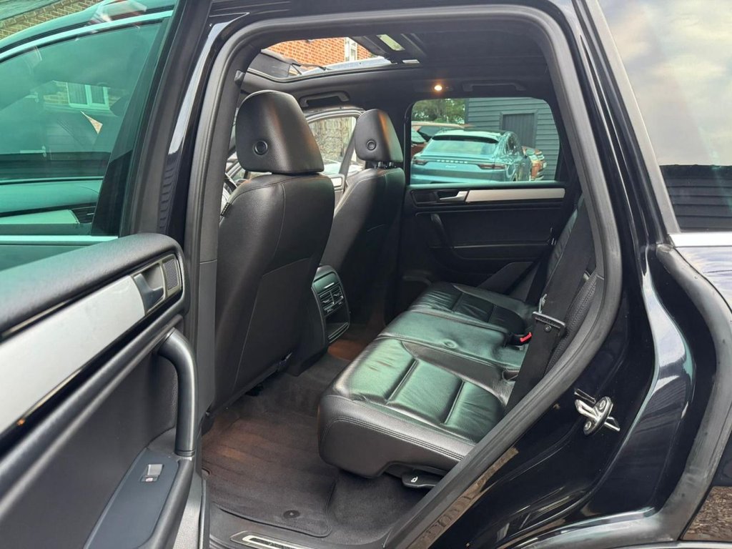 Used Volkswagen Touareg 2014 for sale - 76590820: Photo 14