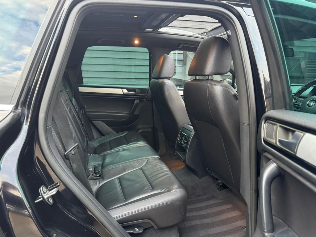 Used Volkswagen Touareg 2014 for sale - 76590820: Photo 15