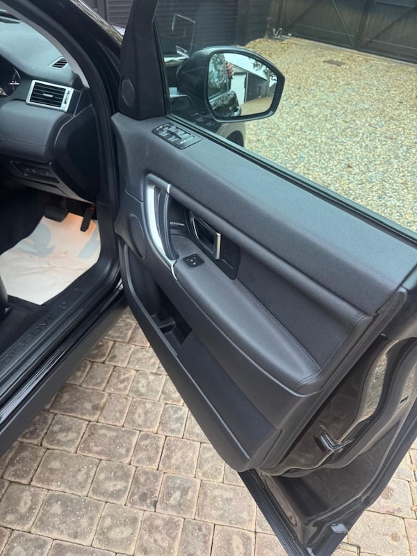 Used Land Rover Discovery Sport 2016 for sale - 76274022: Photo 17