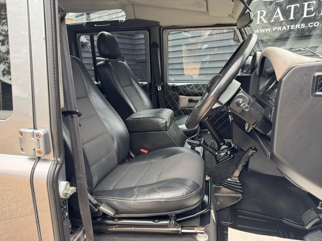 Used Land Rover Defender 2012 for sale - 78117598: Photo 9