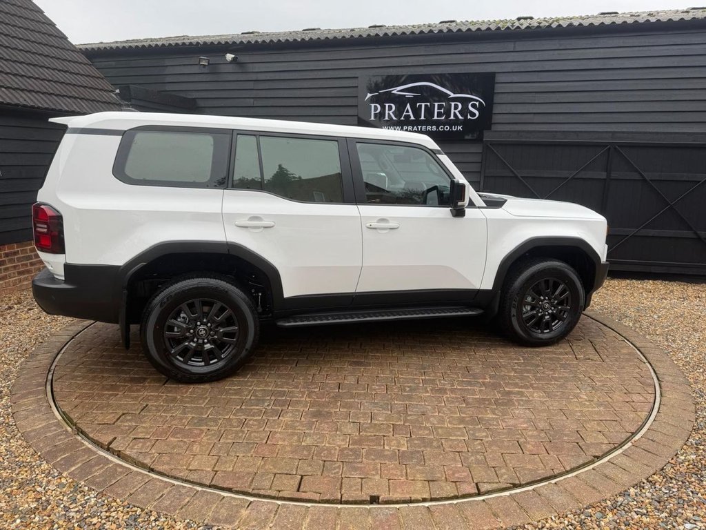 Used Toyota Land Cruiser 2025 for sale - 77007399: Photo 33