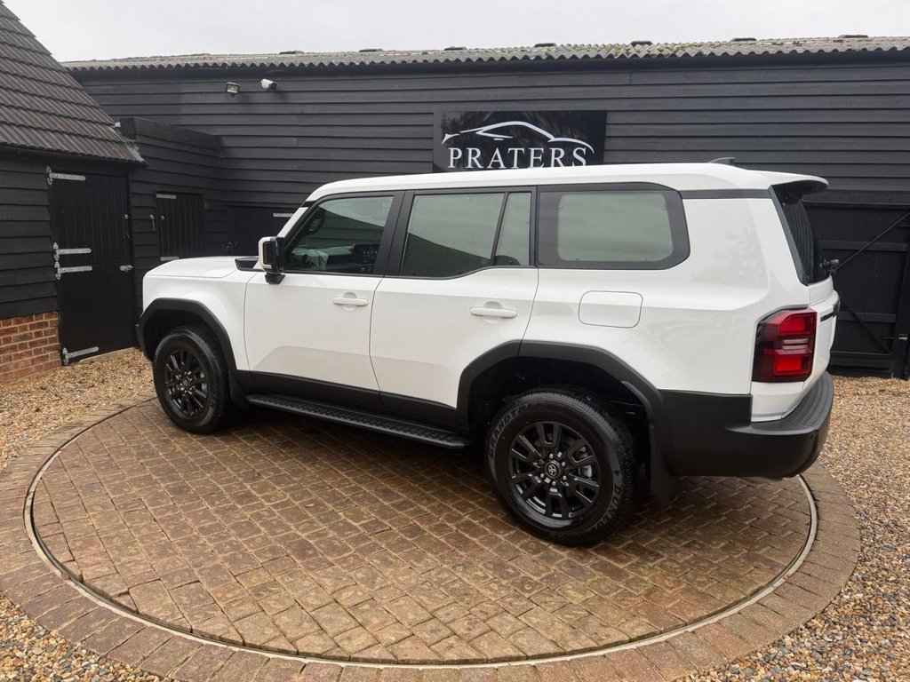 Used Toyota Land Cruiser 2025 for sale - 77007399: Photo 38