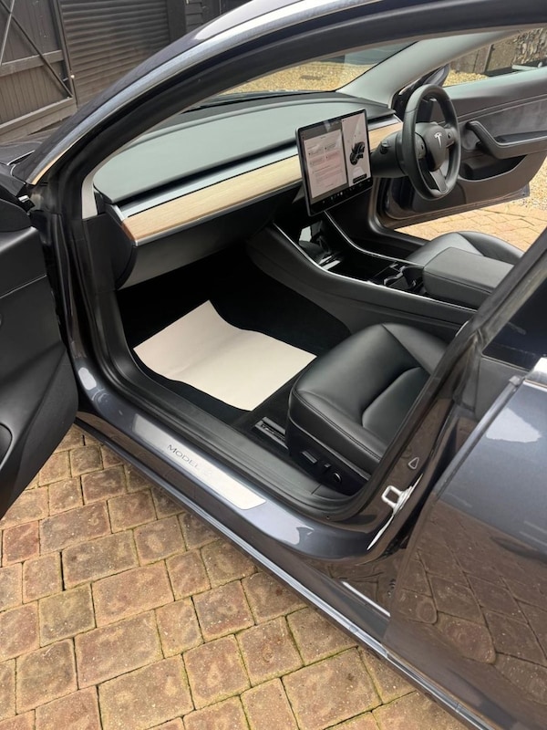 Used Tesla Model 3 2020 for sale - 72856113: Photo 13