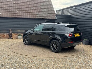 Used Land Rover Discovery Sport 2016 for sale - 77307397: Photo