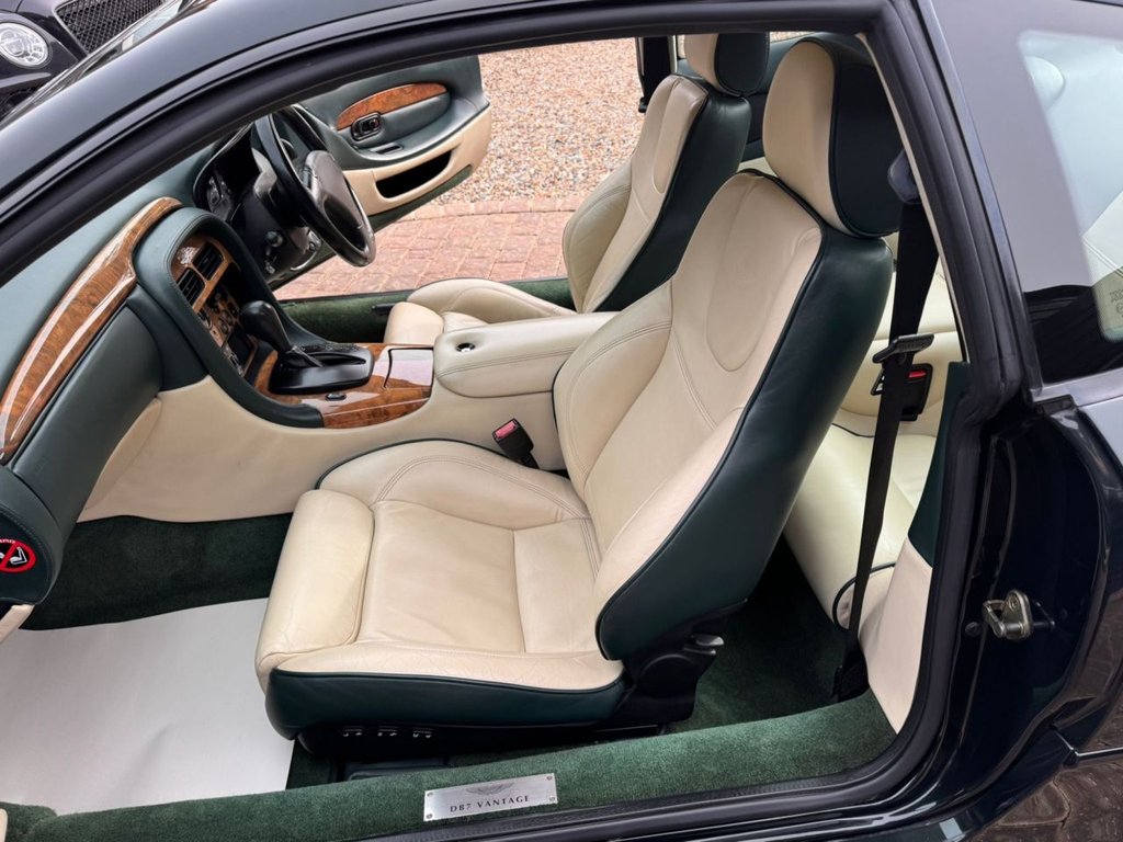 Used Aston Martin DB7 2001 for sale - 77241653: Photo 12