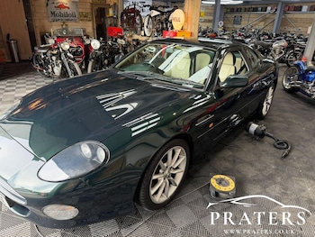 Used Aston Martin DB7 2001 for sale - 77241653: Photo