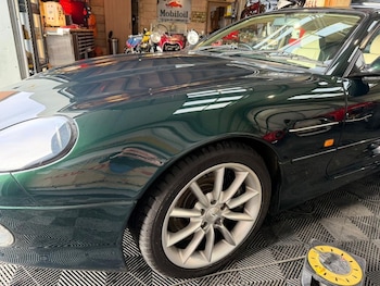 Used Aston Martin DB7 2001 for sale - 77241653: Photo