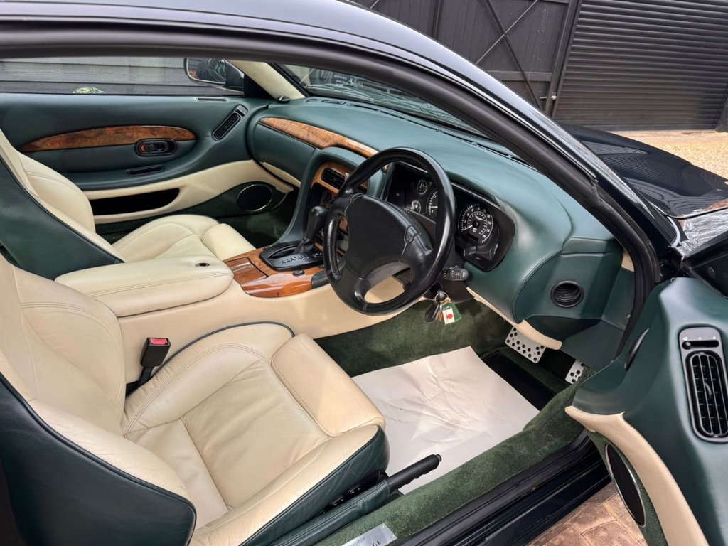 Used Aston Martin DB7 2001 for sale - 77241653: Photo 9