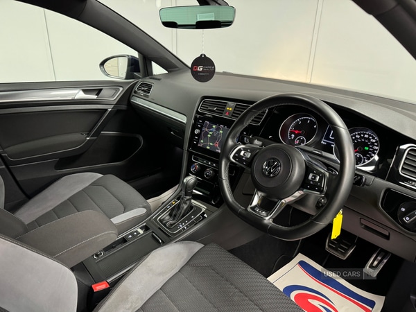 Used Volkswagen Golf 2017 for sale - 76381403: Photo 11