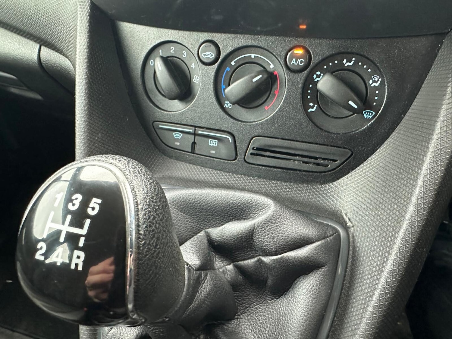 Used Ford Grand Tourneo Connect 2017 for sale - 77620734: Photo 12